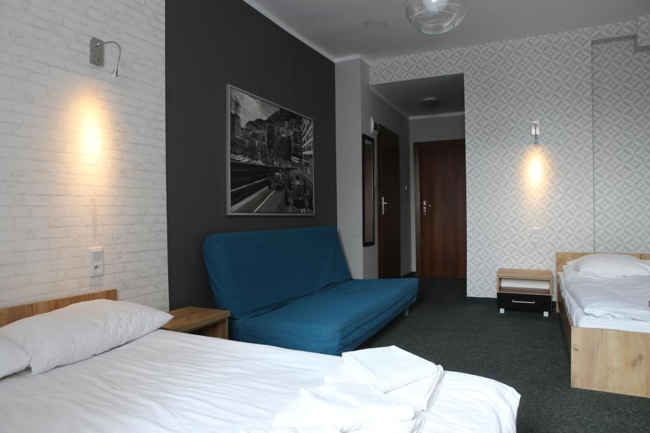Hotel Sunny Познань Екстер'єр фото